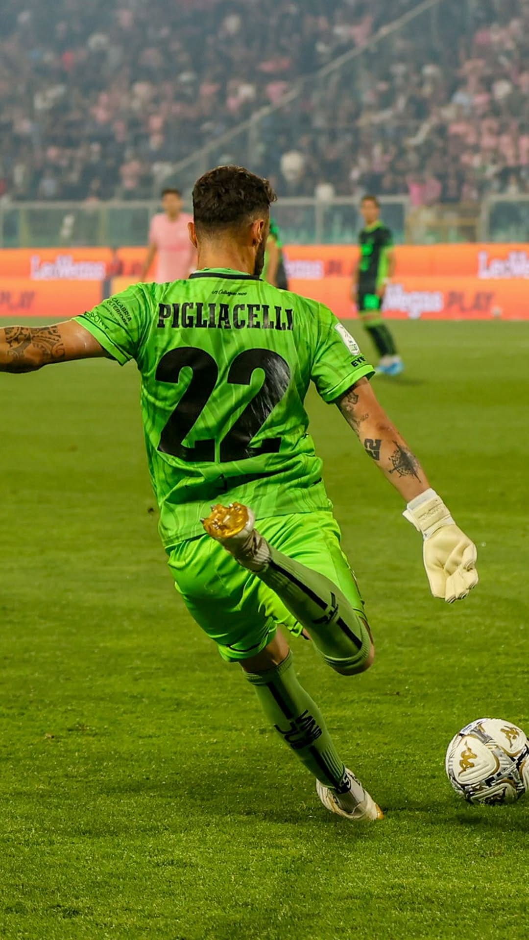 Post 5 by Mirko Pigliacelli on Instagram (video)