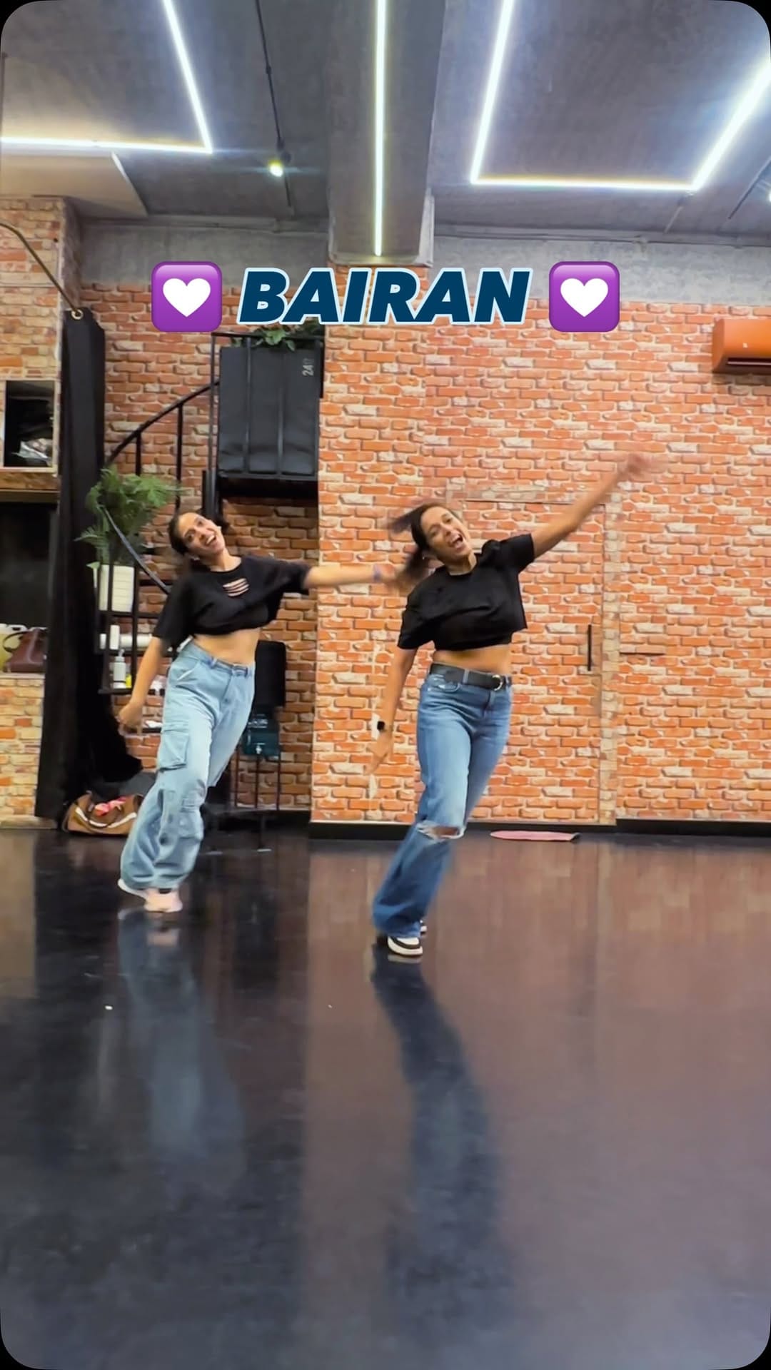 Post 3 by Pooja | Choreographer | Fitness Coach on Instagram (video)