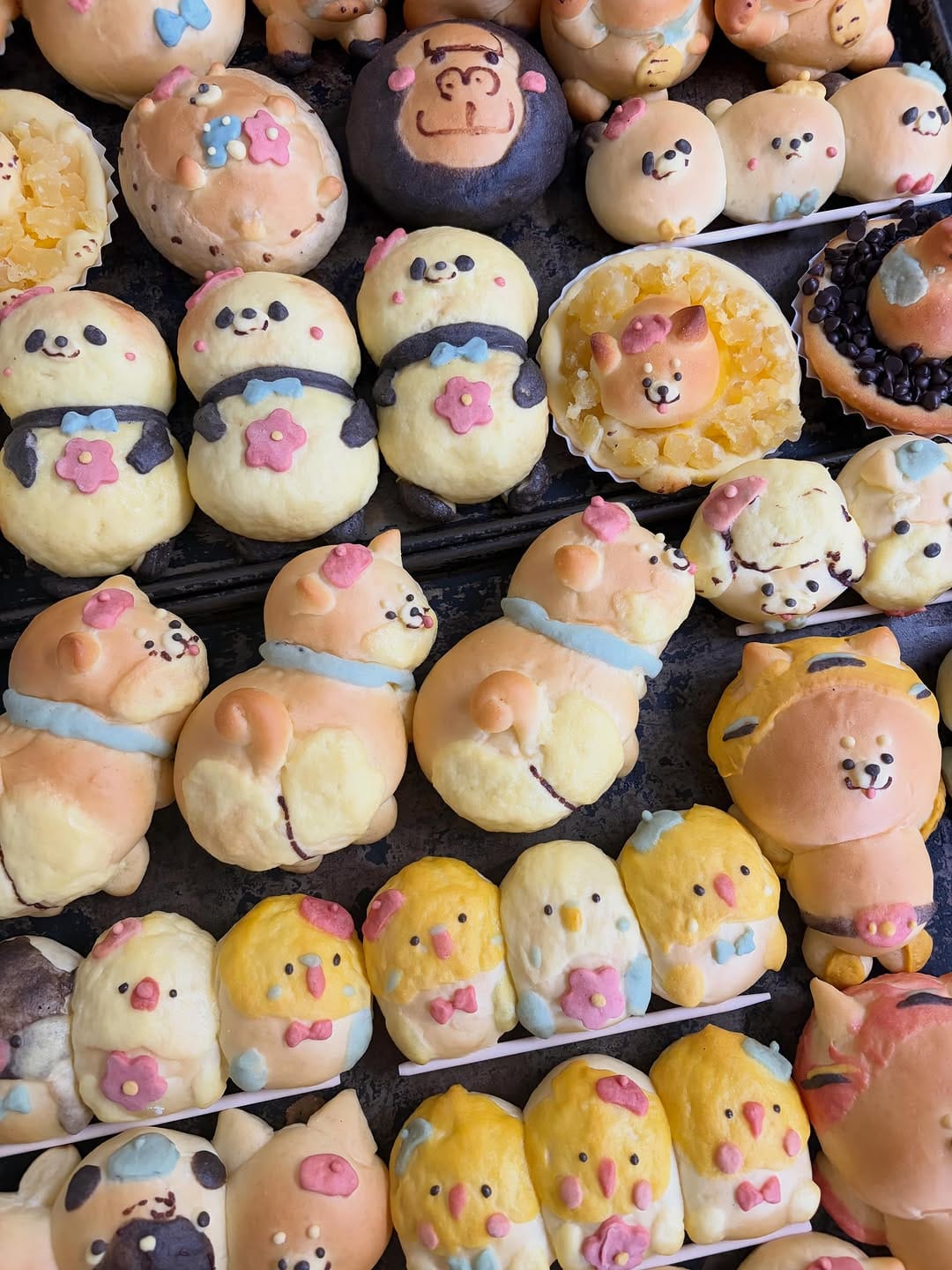 Post 6 by パンと和菓子のお店  mochiri on Instagram (image)