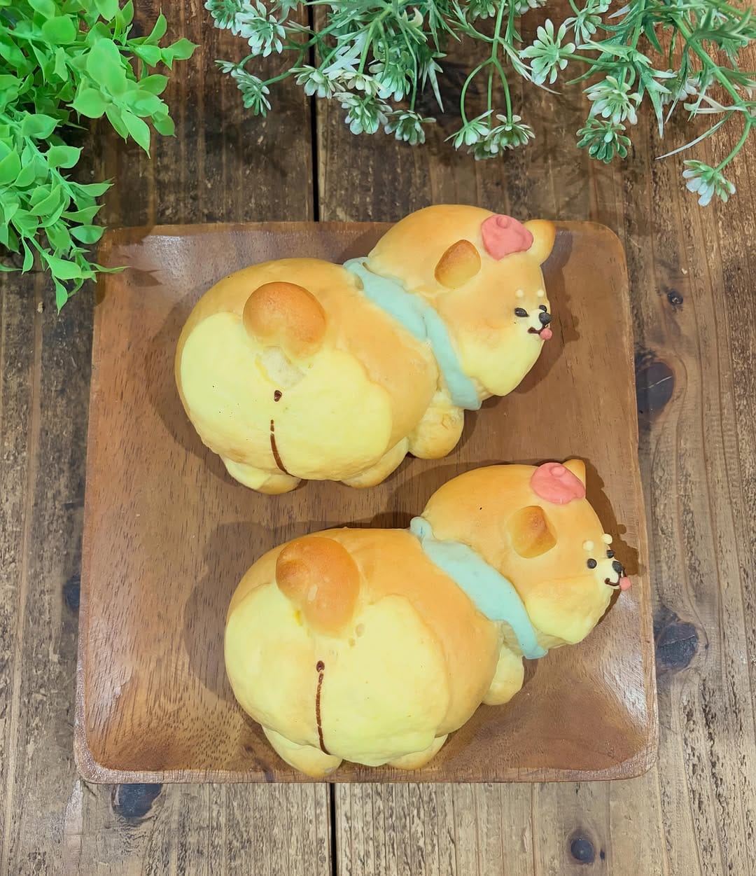 Post 7 by パンと和菓子のお店  mochiri on Instagram (image)