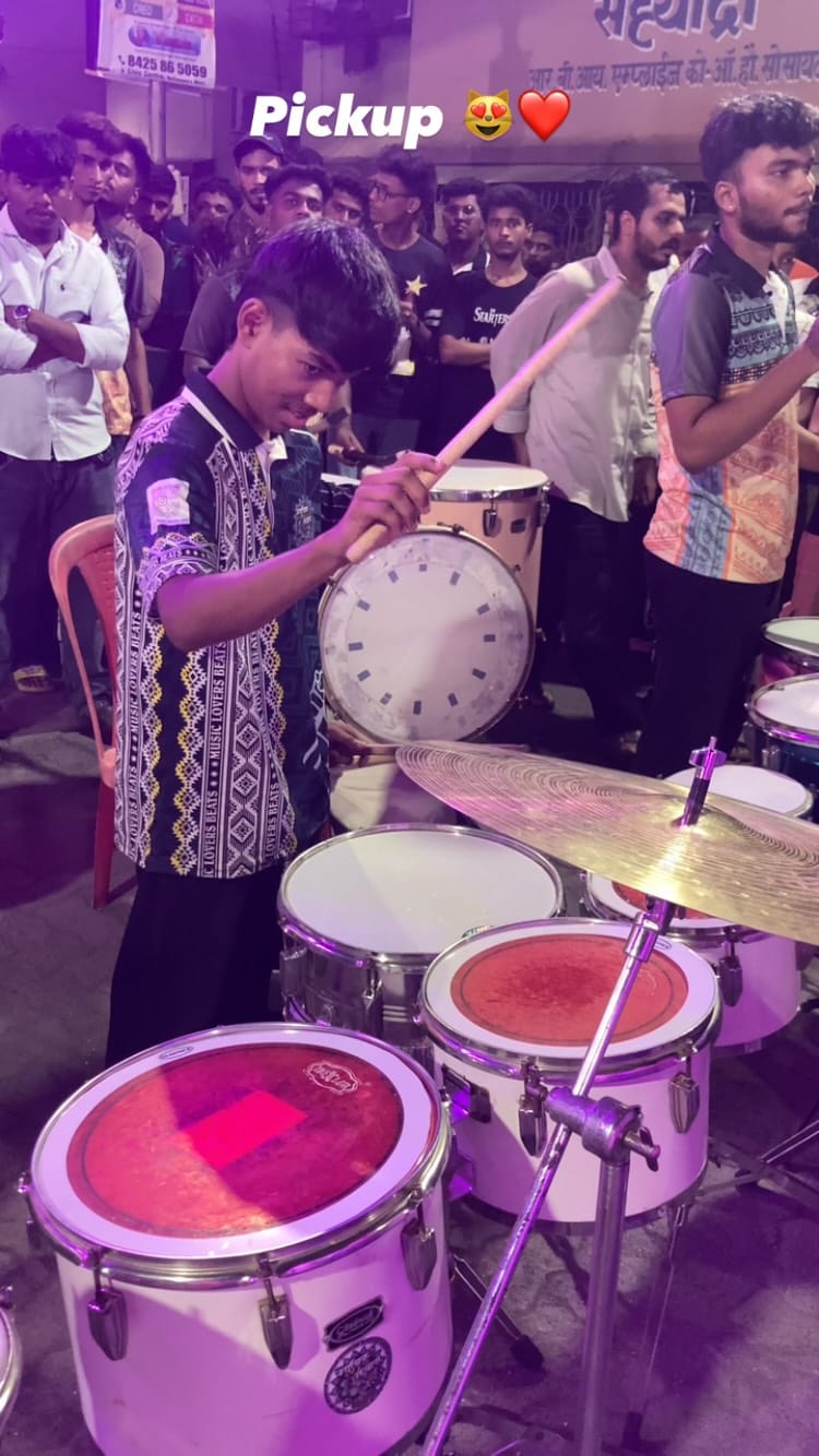 Post 6 by Kartik Mestry on Instagram (video)