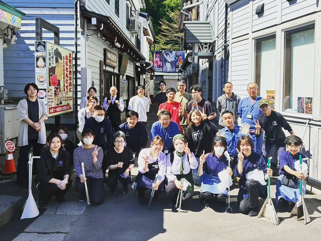 Post 3 by 【公式】小樽堺町通り商店街 on Instagram (image)