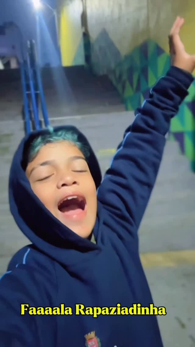 Post 7 by fefe on Instagram (video)