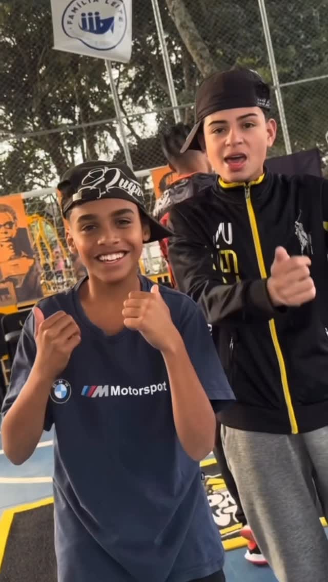 Post 10 by fefe on Instagram (video)