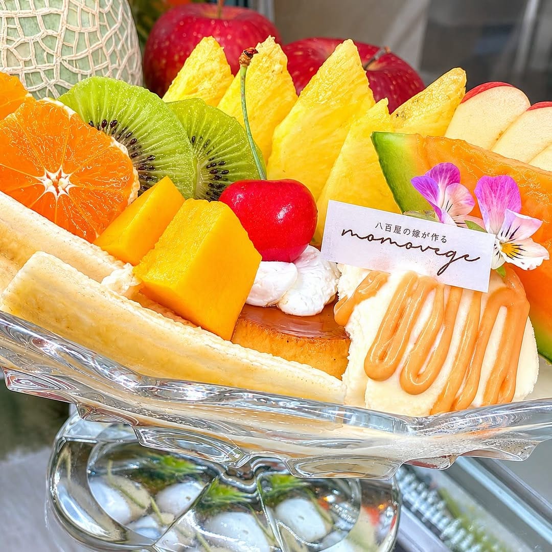 Post 9 by 八百屋の嫁が作る(神戸元町店)/momovege/パフェ/フルーツサンド on Instagram (image)