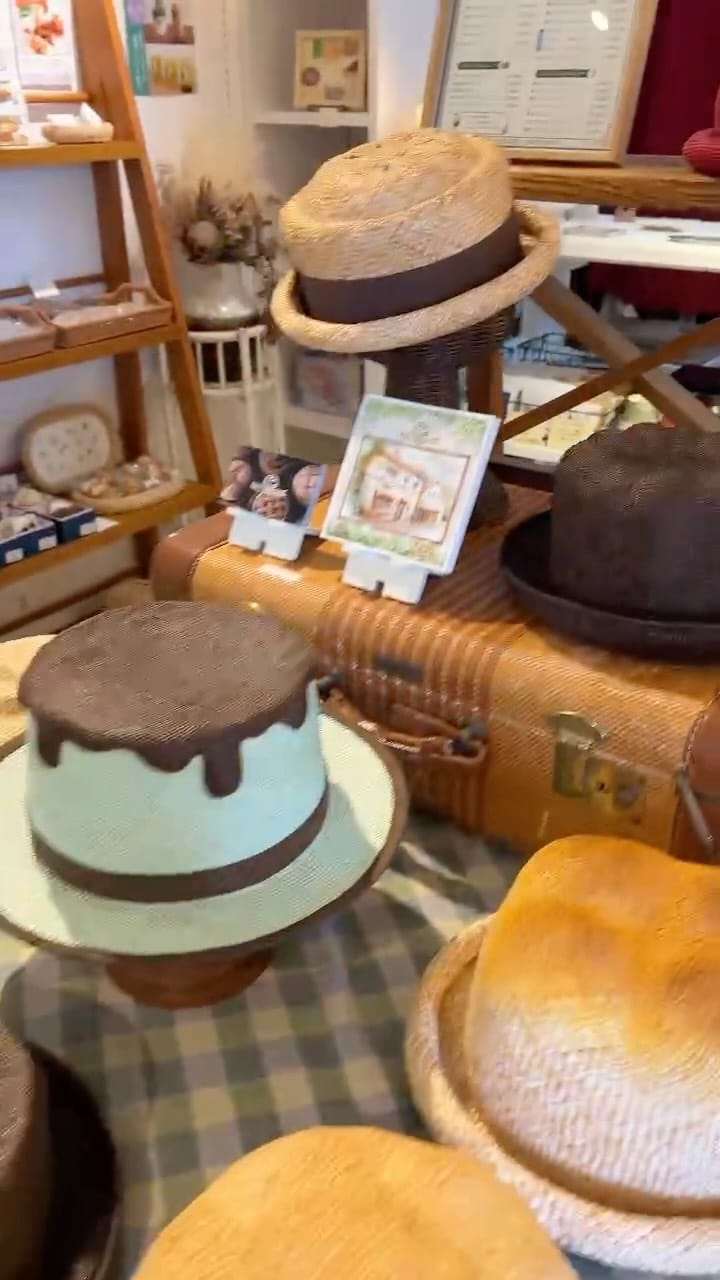 Post 7 by KENT BREAD HAT®︎ on Instagram (video)