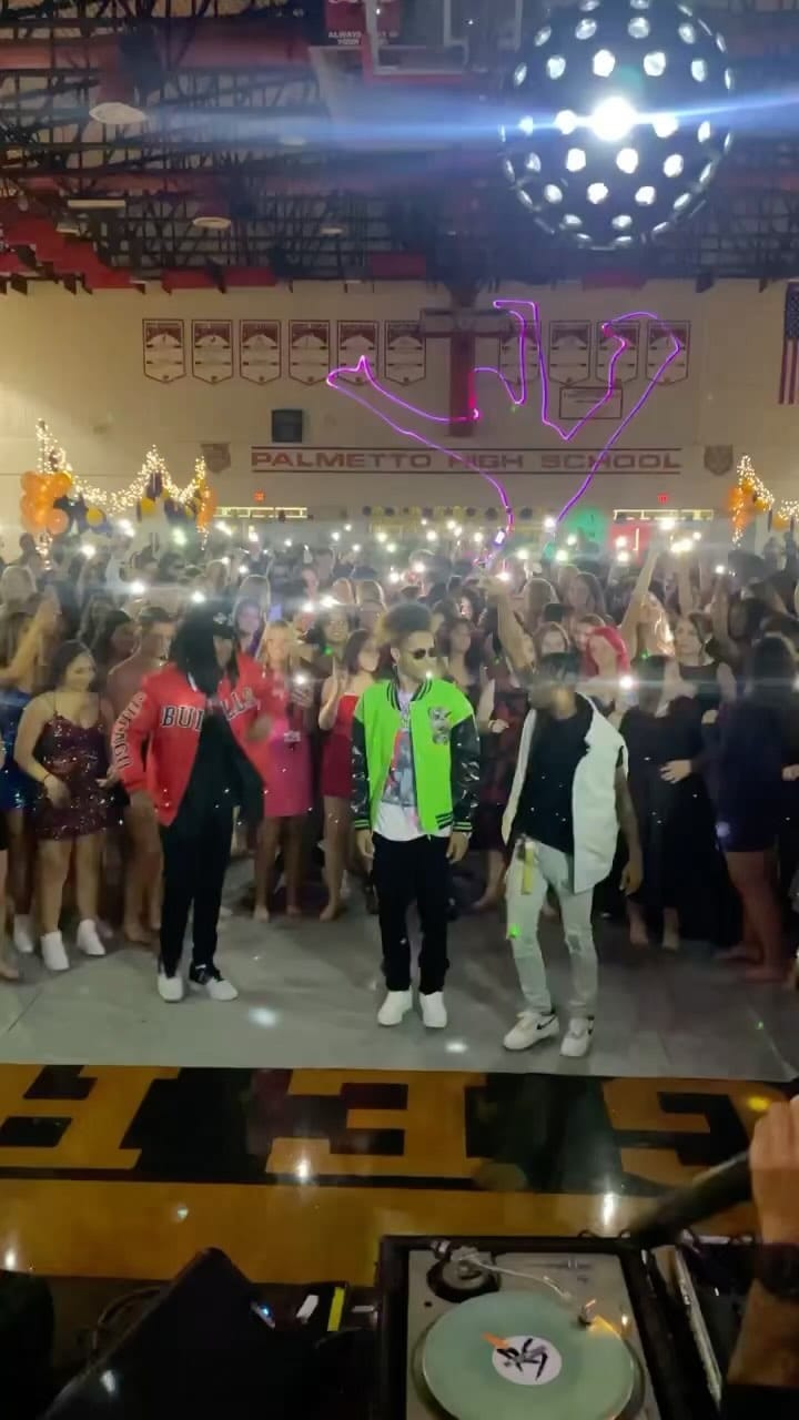 Post 2 by ⚡️𝗗𝗔𝗡𝗖𝗘 𝗩𝗜𝗗𝗘𝗢𝗦⚡|80𝗸? on Instagram (video)