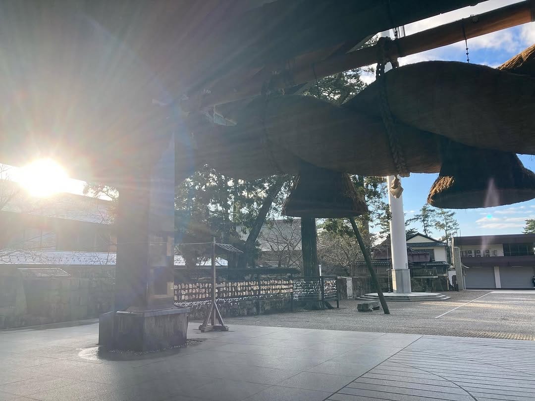 Post 8 by J.D.B on Instagram (carousel)