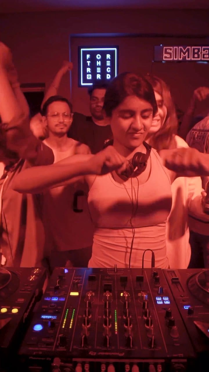 Post 10 by @niveditalakraa on Instagram (video)