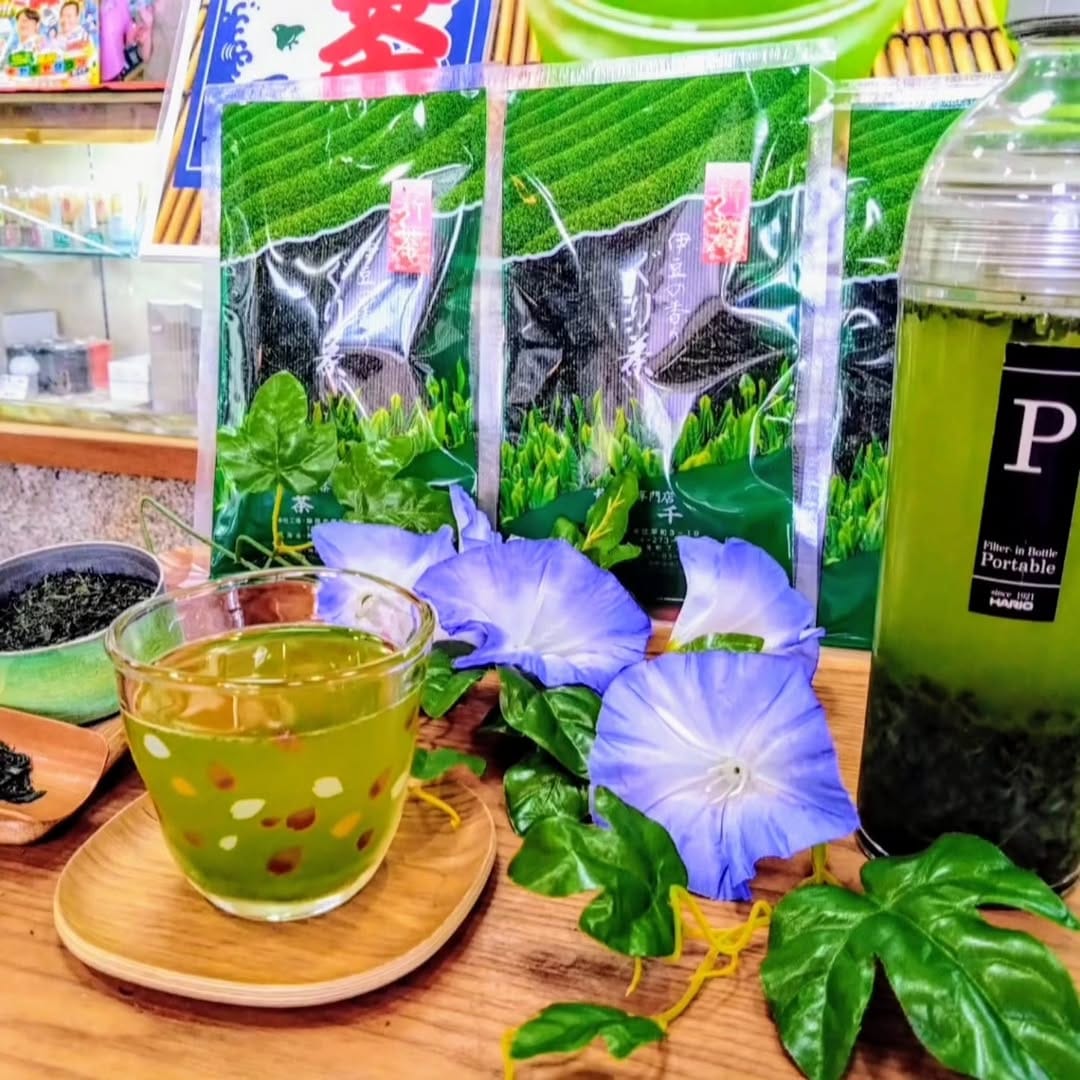 Post 1 by 【熱海のお茶屋】茶千 on Instagram (carousel)