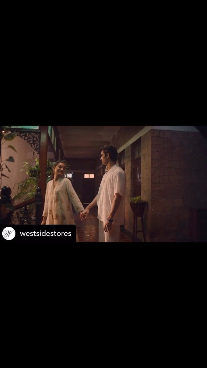 Post 10 by 𝑹𝒂𝒗𝒆𝒆𝒓𝒂 𝑱𝒂𝒋𝒐𝒅𝒊𝒂 🥀 on Instagram (video)