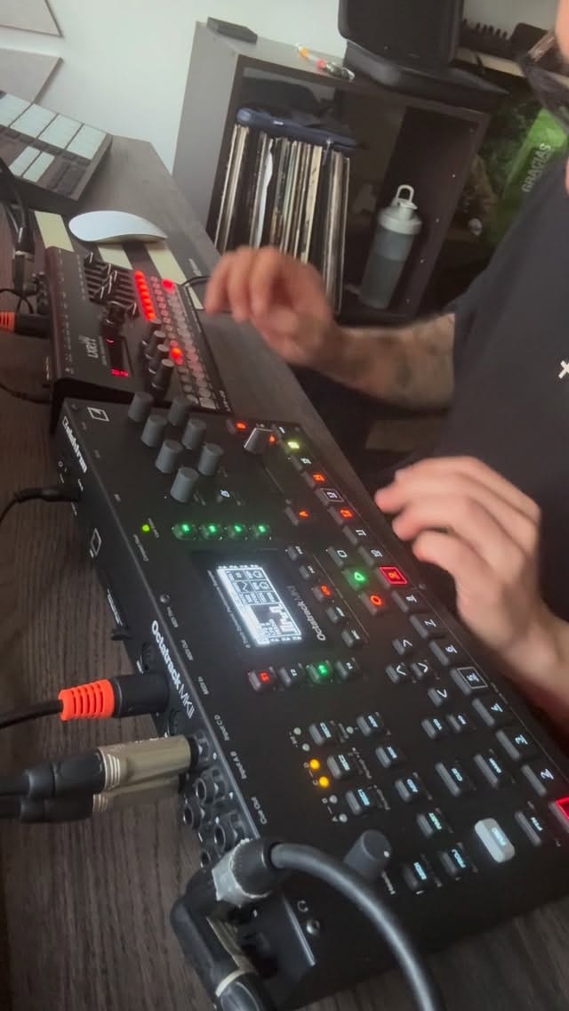 Post 6 by Deraout on Instagram (video)