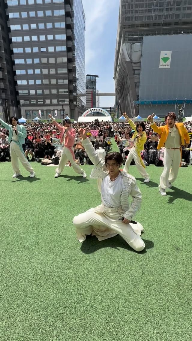 Post 8 by 新浜レオン on Instagram (video)