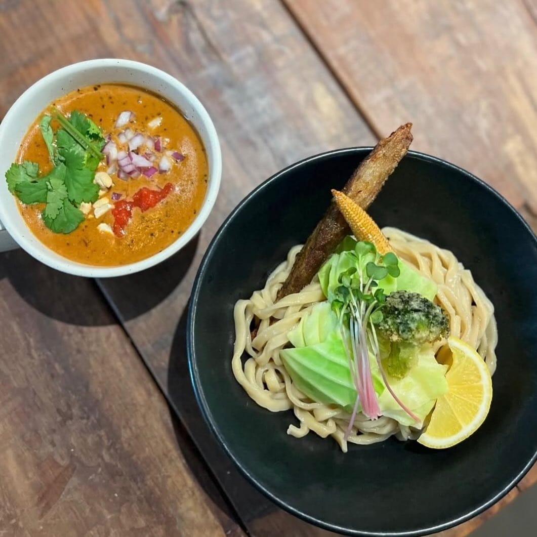 Post 3 by スパイスラーメン 点と線.下北沢店 on Instagram (image)