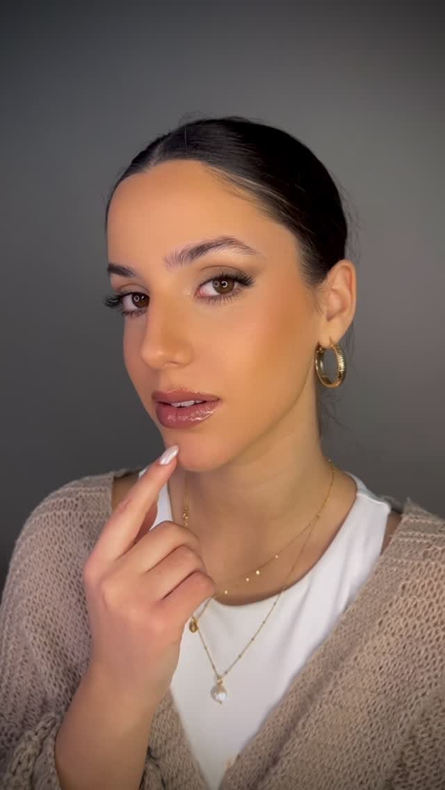 Post 9 by Mirel Rohana on Instagram (video)