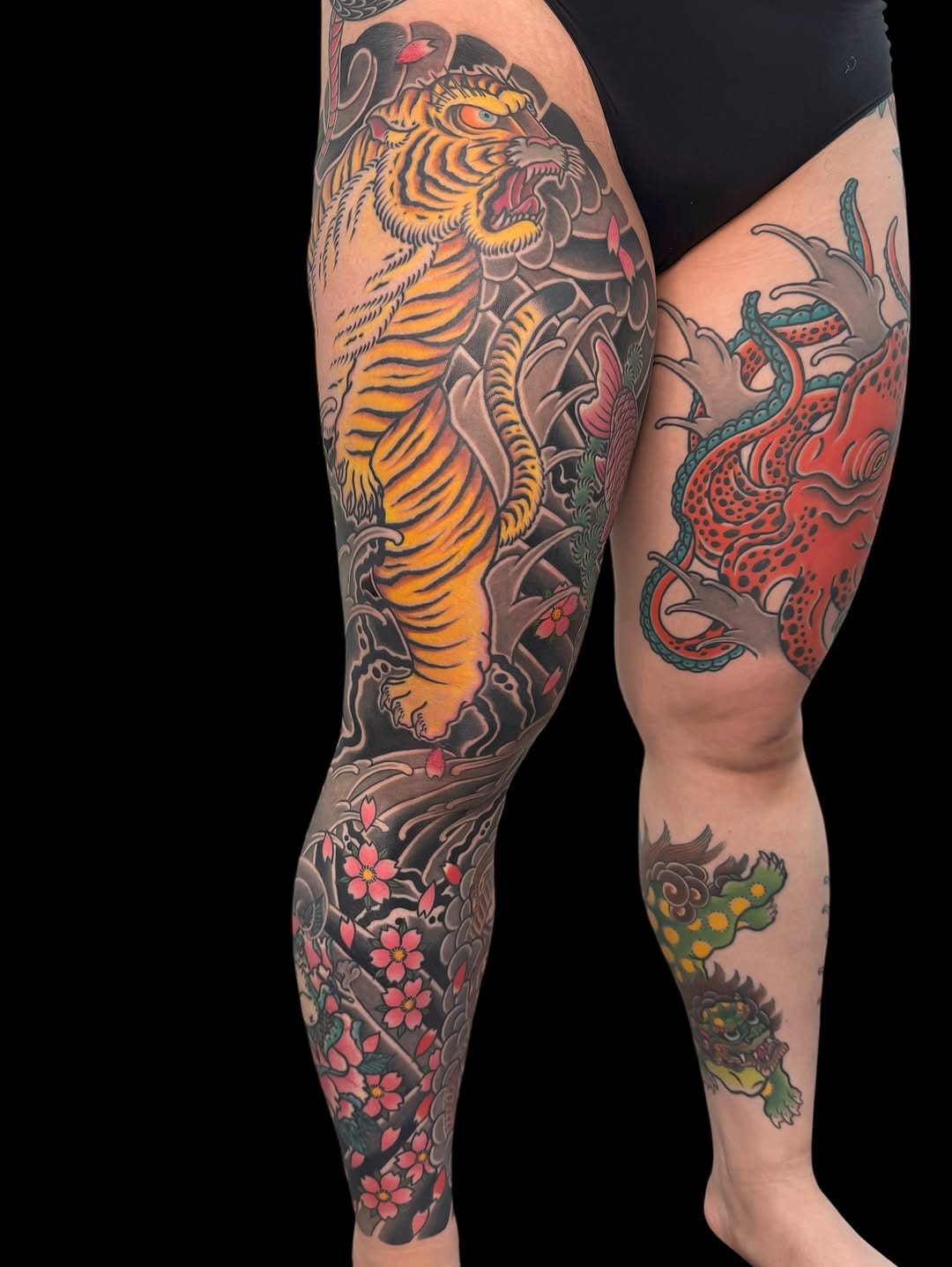 Post 7 by 彫也/HORINARI  大阪 タトゥー tattoo on Instagram (carousel)