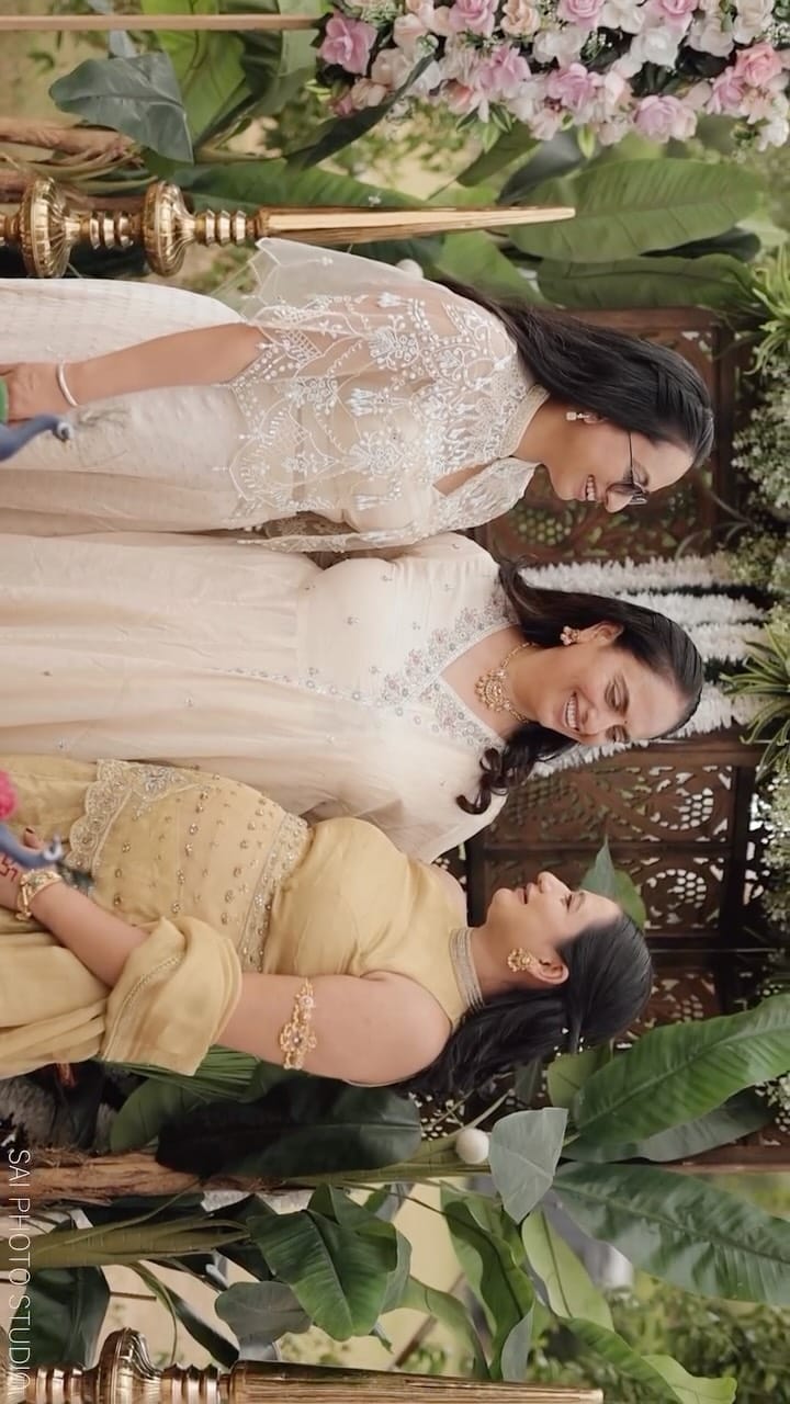 Post 6 by Nidhi_ italiya on Instagram (video)