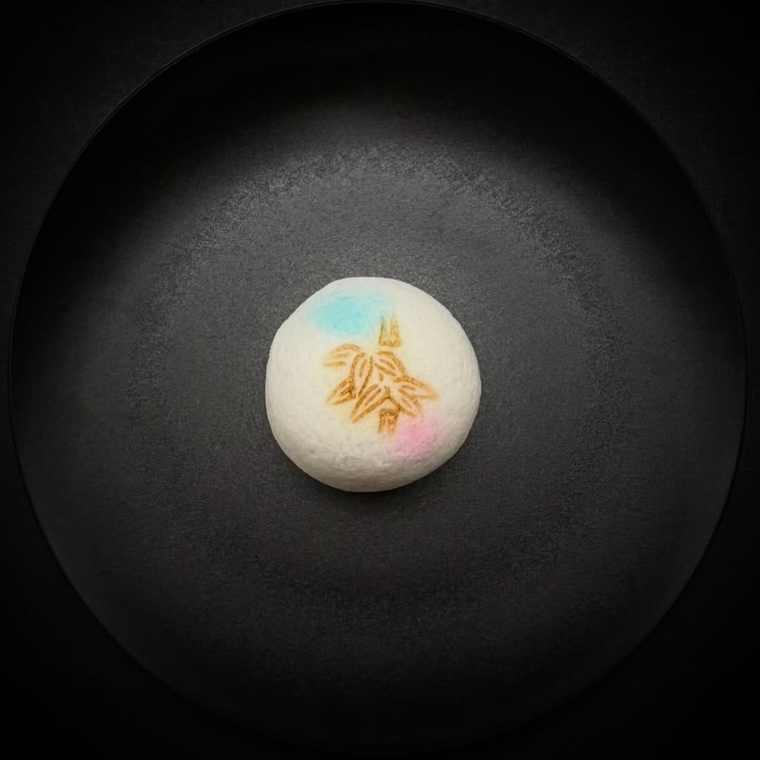 Post 3 by 二つ茶屋®️ on Instagram (image)