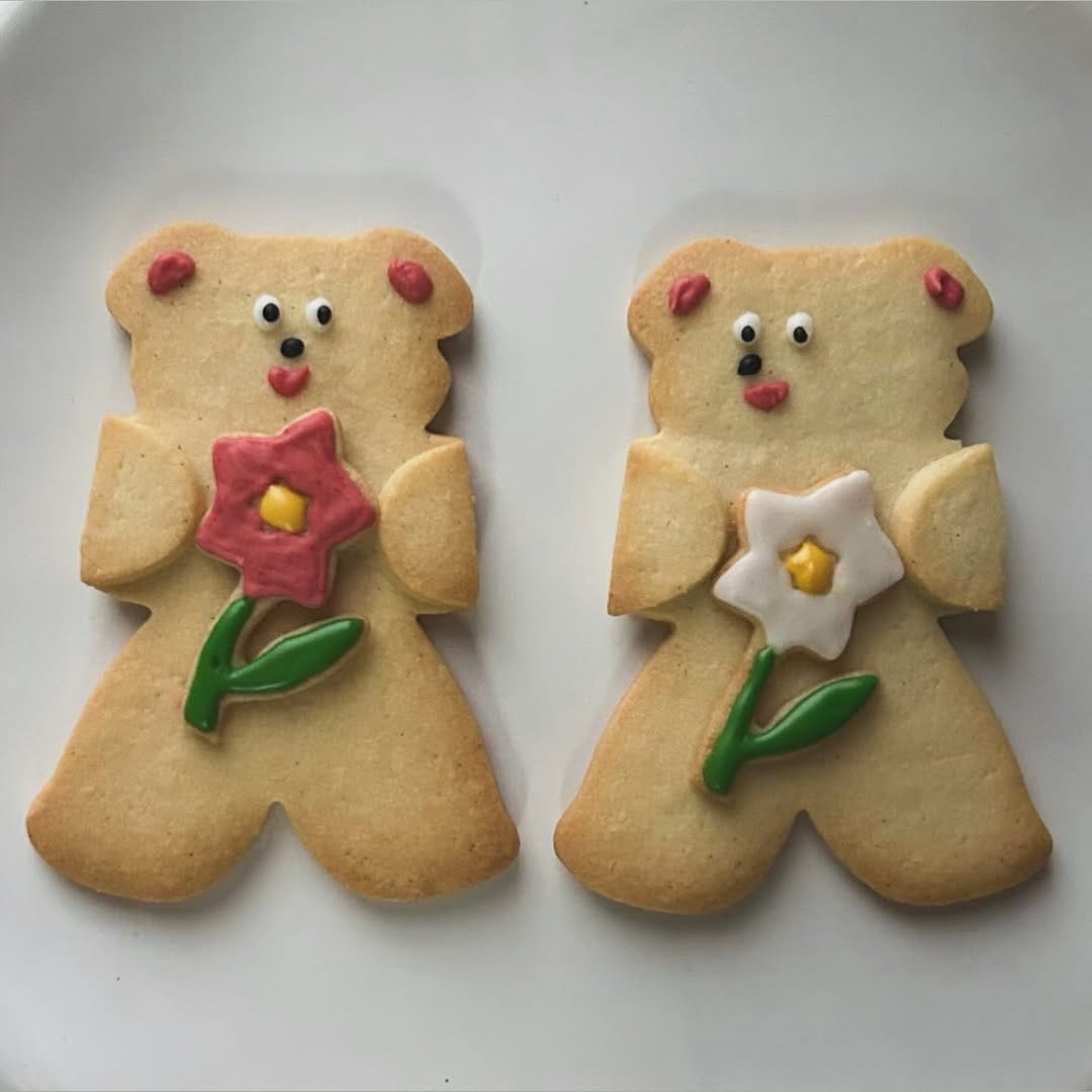 Post 9 by maison de  bonbons on Instagram (image)