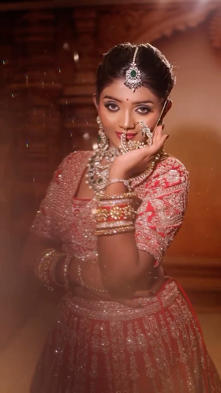 Post 1 by Uma’s Zini Beauty Academy on Instagram (video)
