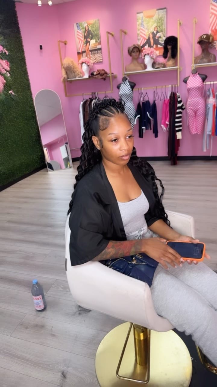 Post 3 by Tizzy Hollygrove on Instagram (video)