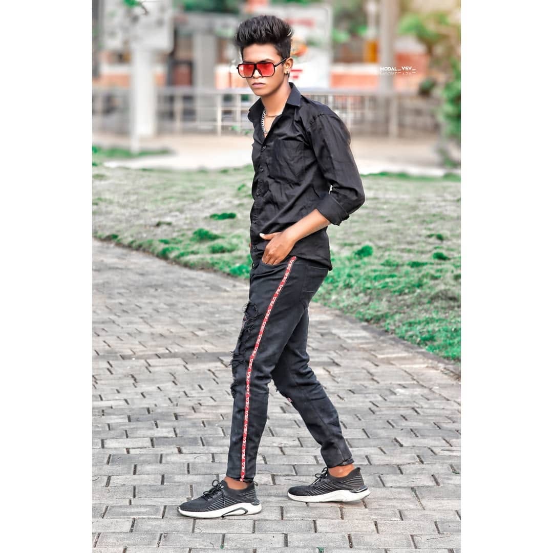 Post 5 by prakash vasava on Instagram (image)