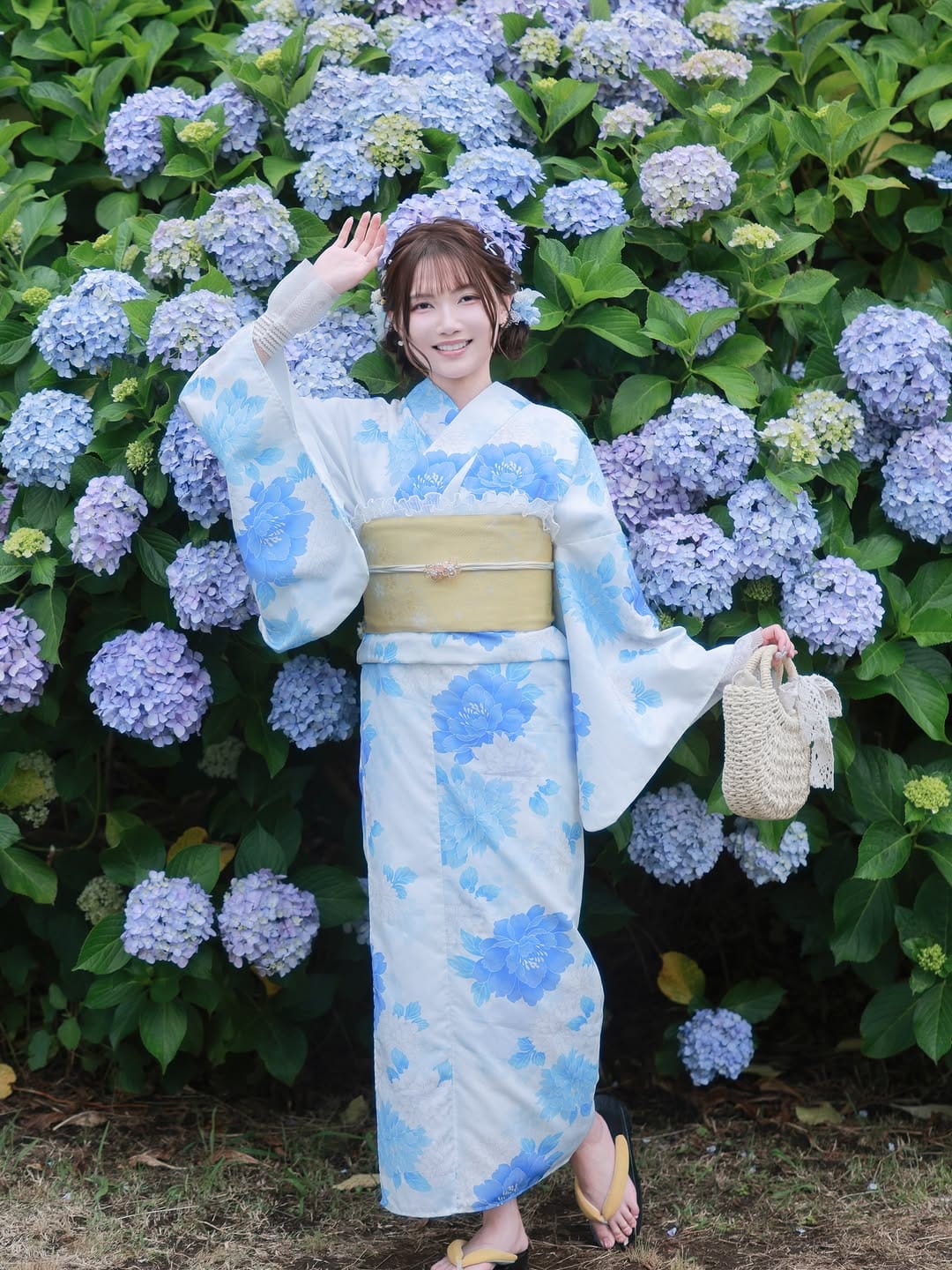 Post 3 by kimonomiyabi director江戸和裝工房-雅 on Instagram (carousel)