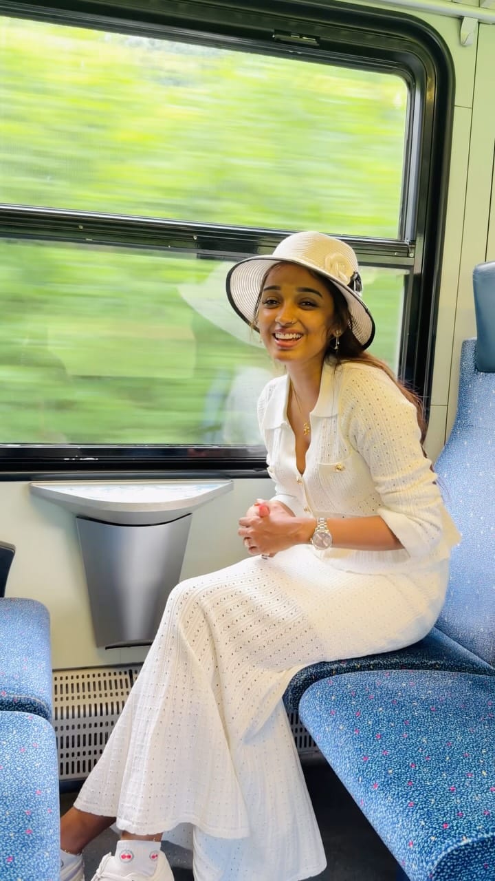Post 2 by Shravani Shashikant Mahajan🧿 on Instagram (video)