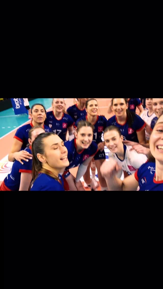 Post 10 by Paulina Damaske on Instagram (video)