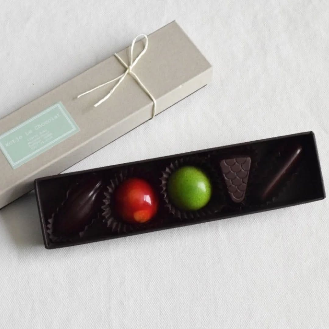 Post 10 by Kotje Le Chocolat  ｺｯﾁｪ･ﾙ･ｼｮｺﾗ on Instagram (carousel)
