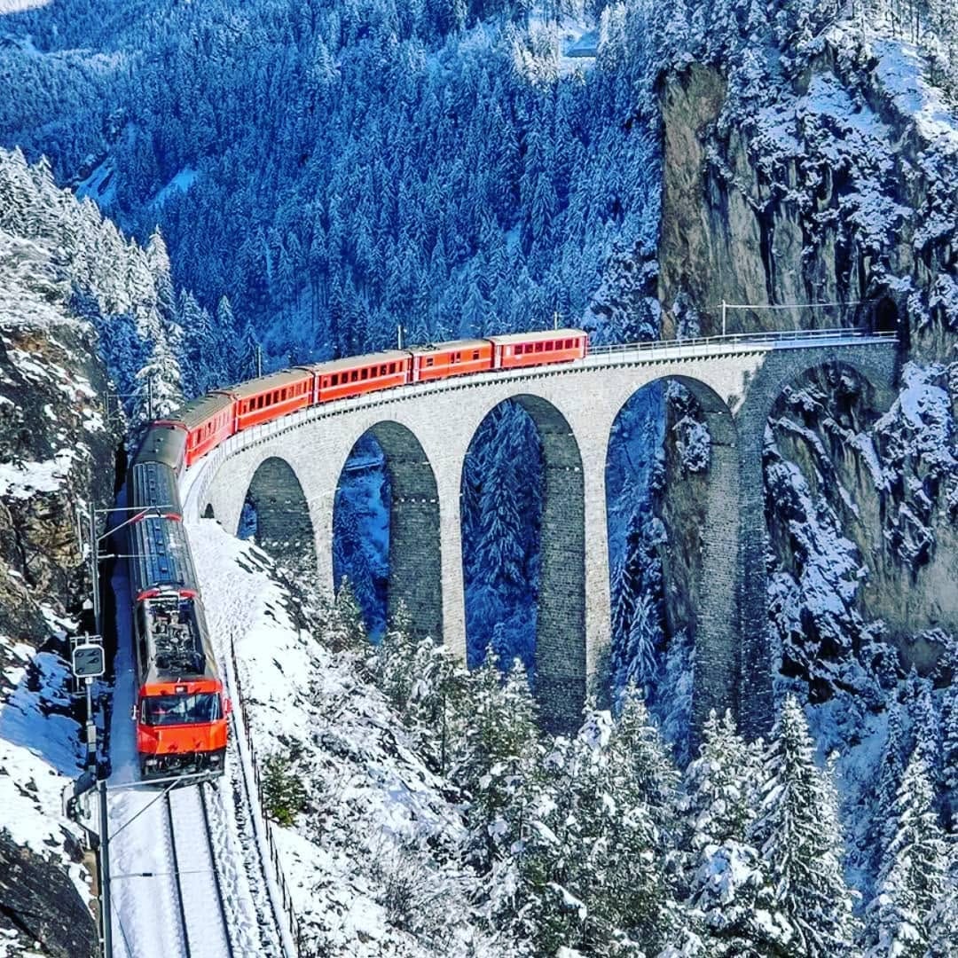 Post 8 by ÆBHÎÑÀẞH ARYA on Instagram (image)