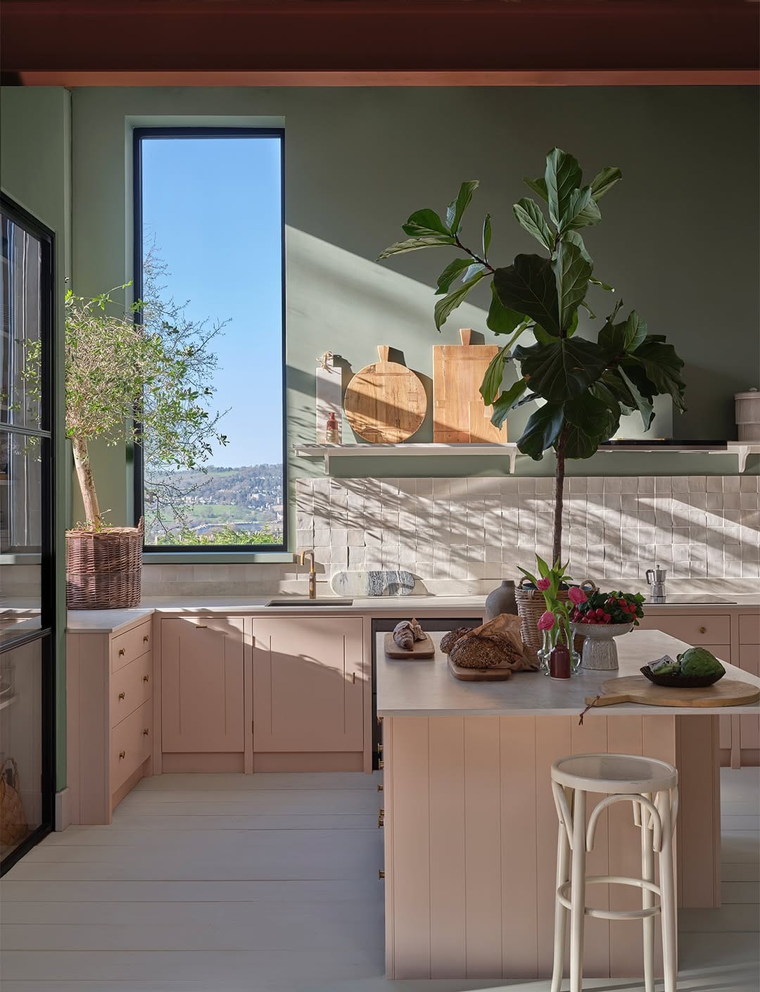 Post 10 by FARROW&BALL JAPAN リノベーション/海外インテリア on Instagram (carousel)