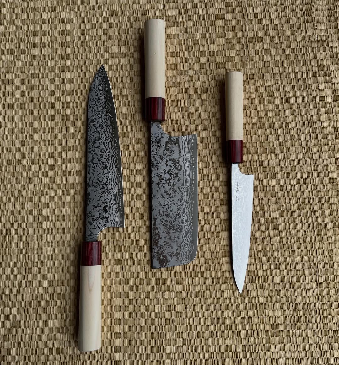 Post 6 by Miura Knives 三浦刃物店 Facas on Instagram (carousel)