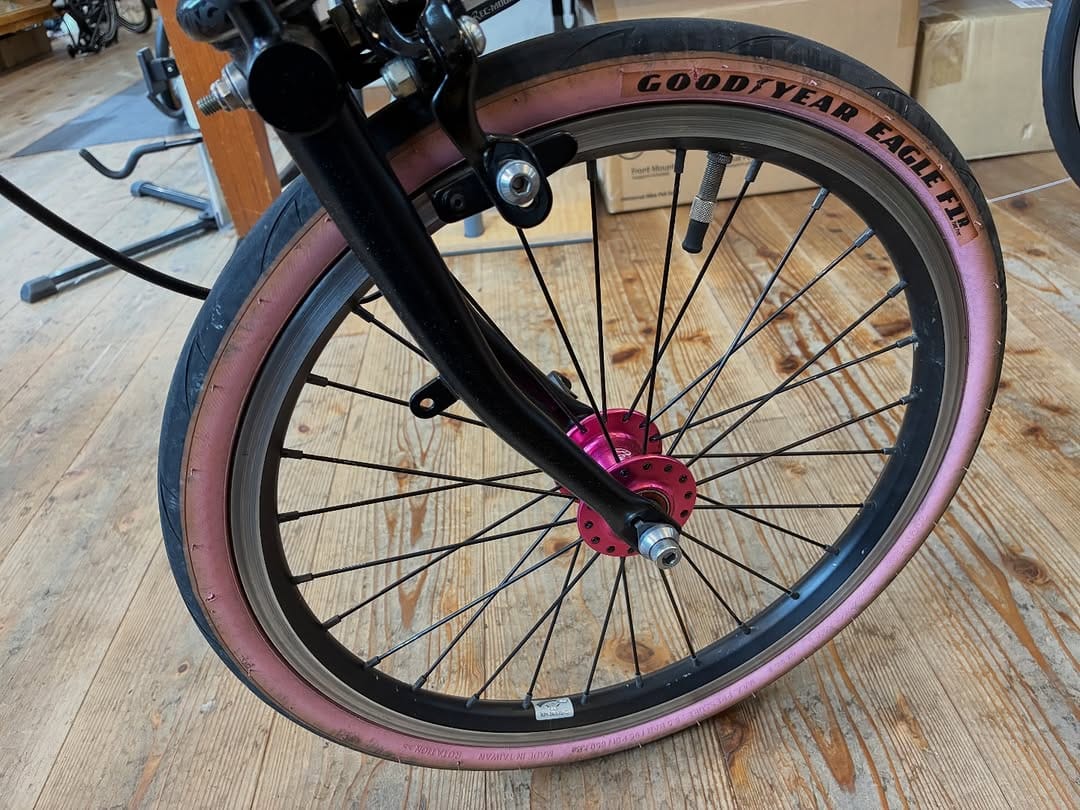 Post 3 by LORO CYCLEWORKS KYOTO on Instagram (carousel)