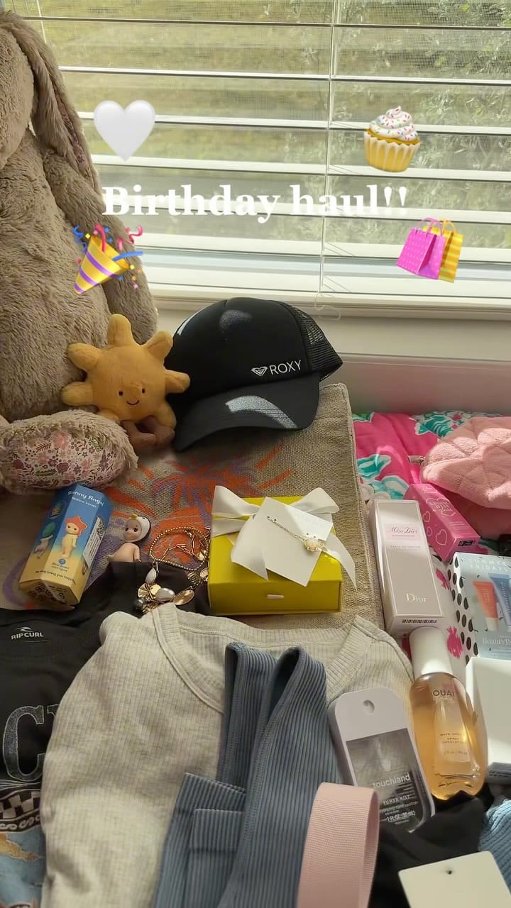 Post 6 by Claire Jane on Instagram (video)