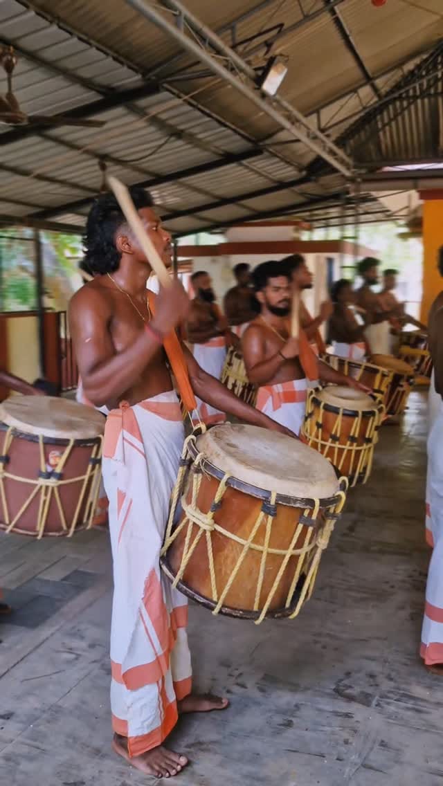 Post 4 by 𝐂𝐡𝐢𝐥𝐚𝐧𝐤𝐚_𝐊𝐚𝐥𝐚𝐬𝐚𝐦𝐢𝐭𝐡𝐢_𝐎𝐟𝐟𝐢𝐜𝐢𝐚𝐥 on Instagram (video)