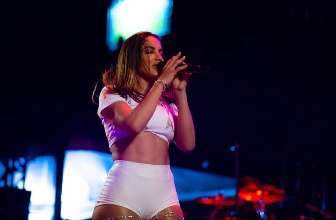Post 5 by Anitta Oficial-FC💘🏹 on Instagram (image)