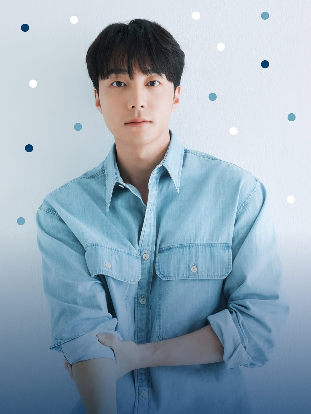 Post 1 by Roy Kim Official Instagram on Instagram (image)