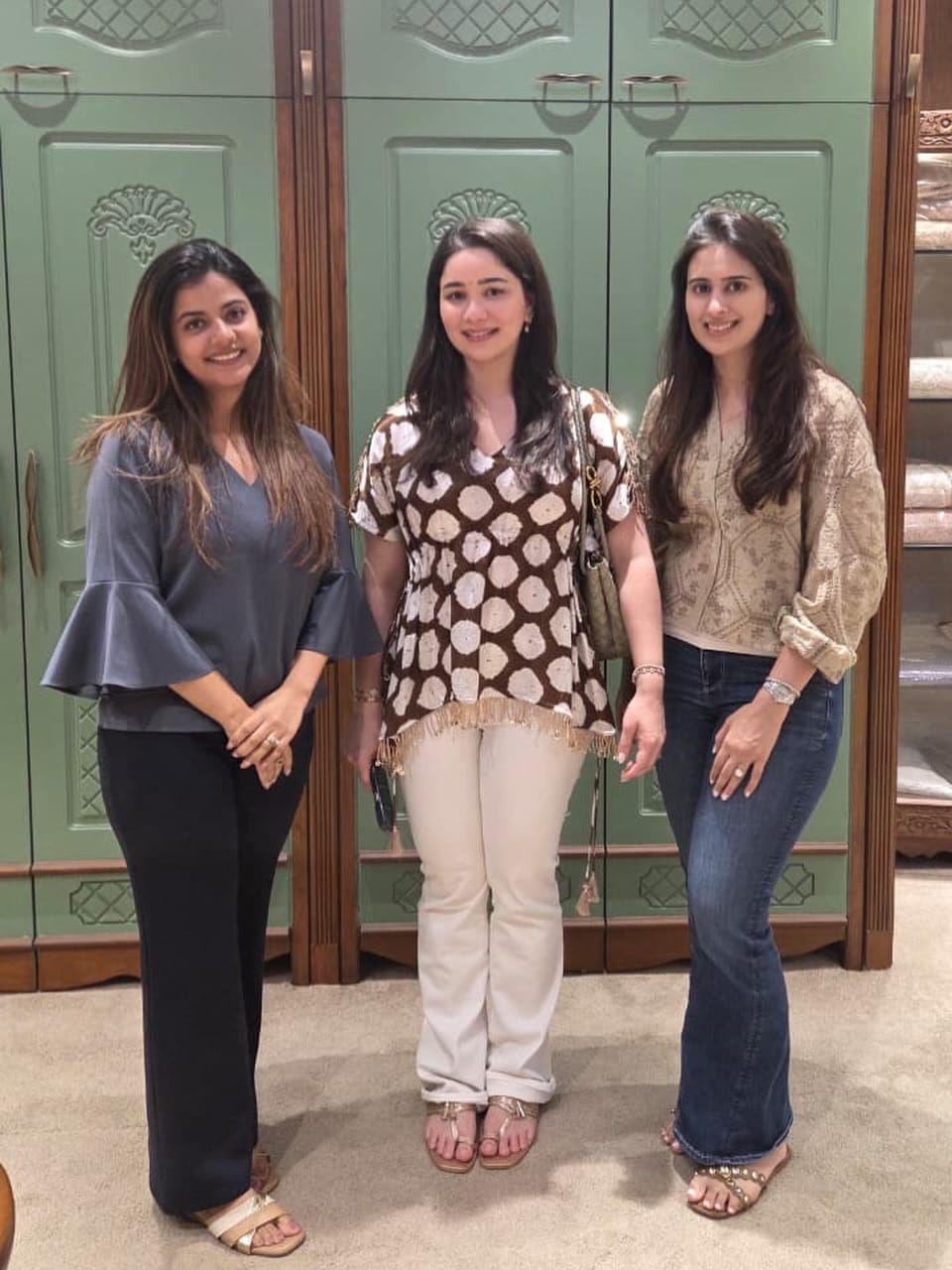 Post 8 by Alekhya Chikankari By Suhani on Instagram (image)