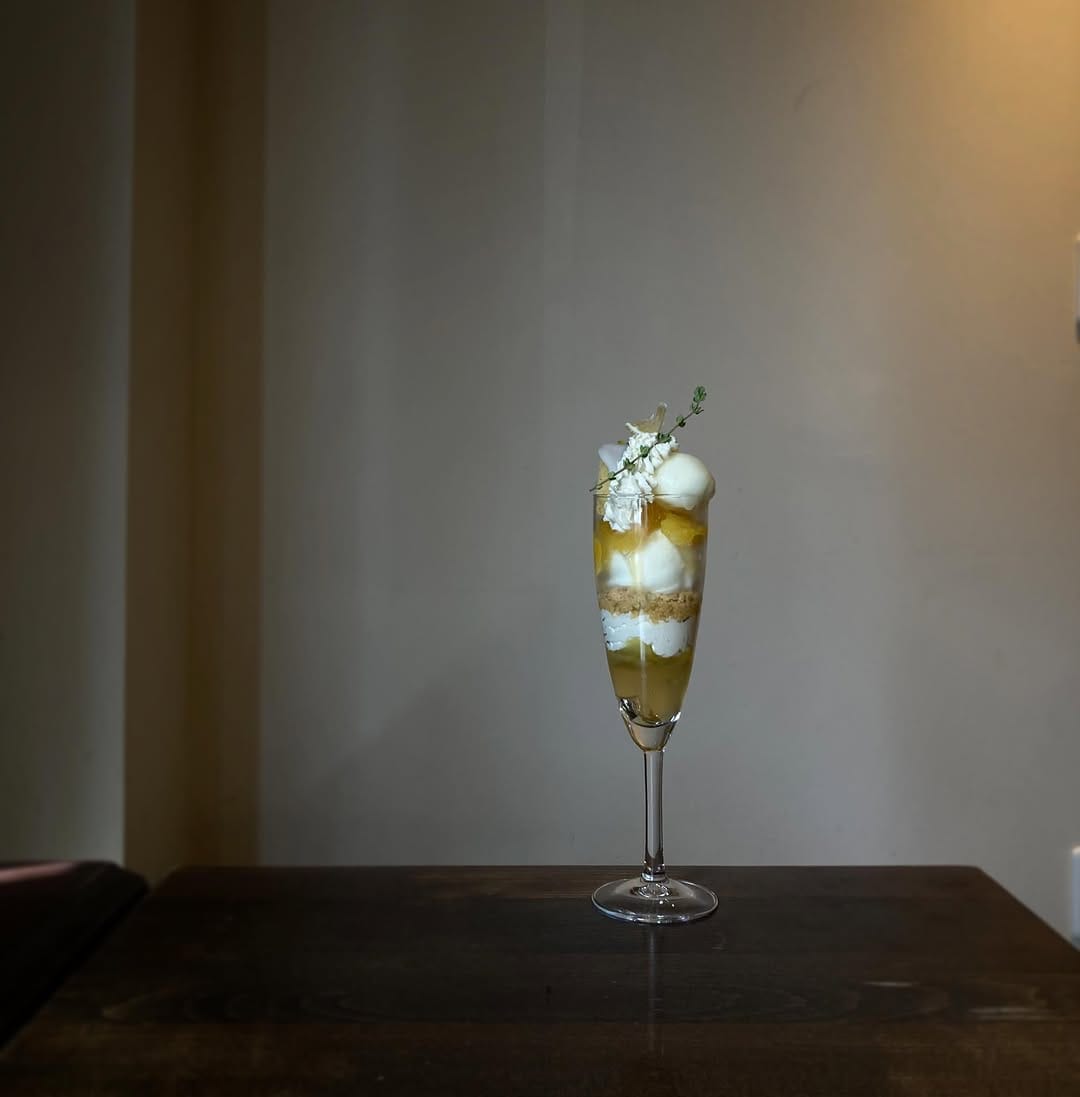 Post 10 by サイフォン式で淹れるスペシャルティコーヒーのお店 on Instagram (carousel)