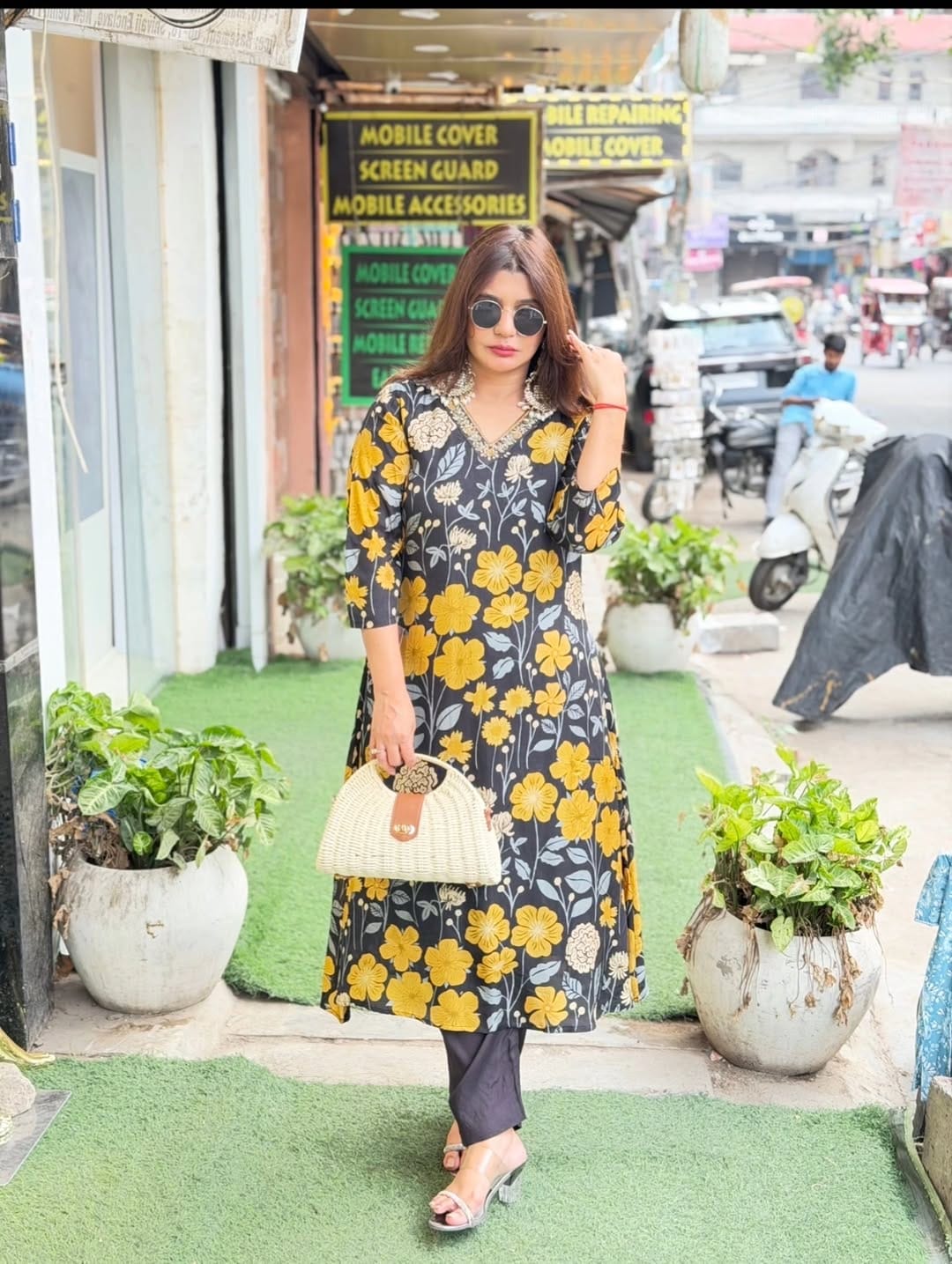 Post 6 by Urban Closet on Instagram (image)