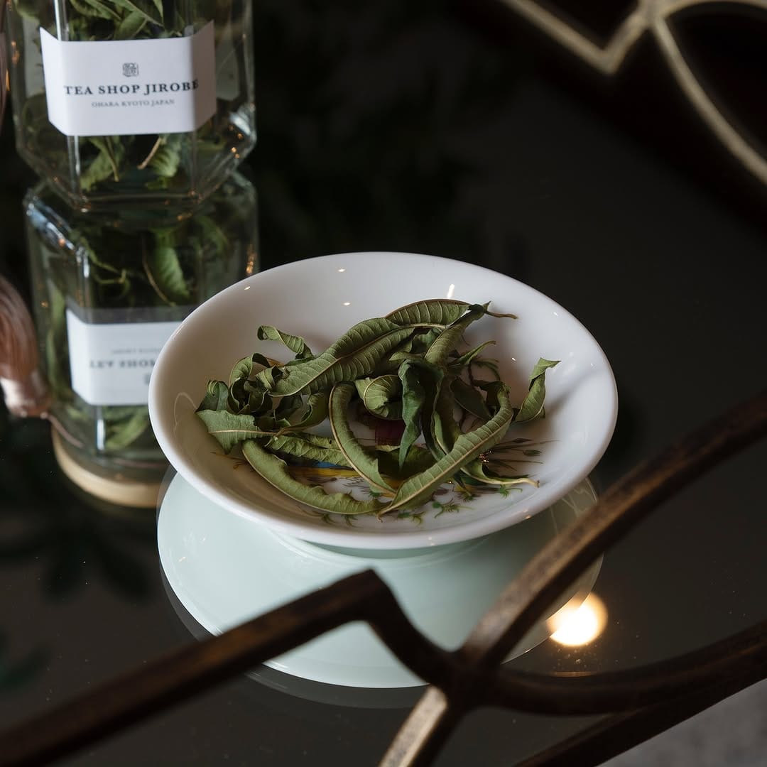 Post 10 by TEA SHOP JIROBE 紅茶舗治郎兵衛 on Instagram (carousel)