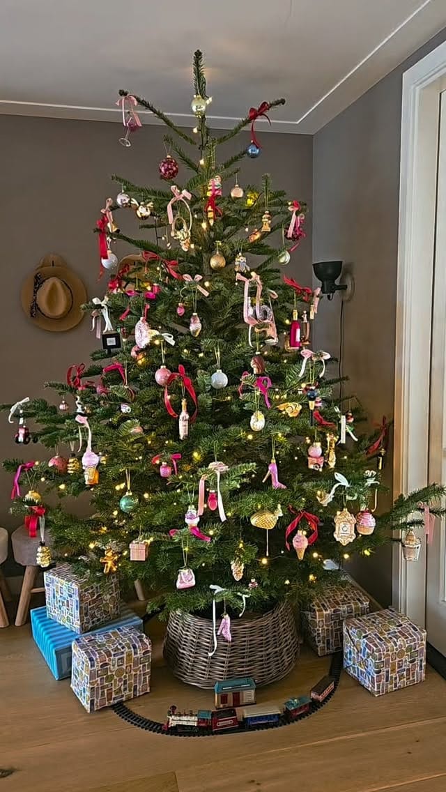 Post 6 by Home sweet home on Instagram (video)