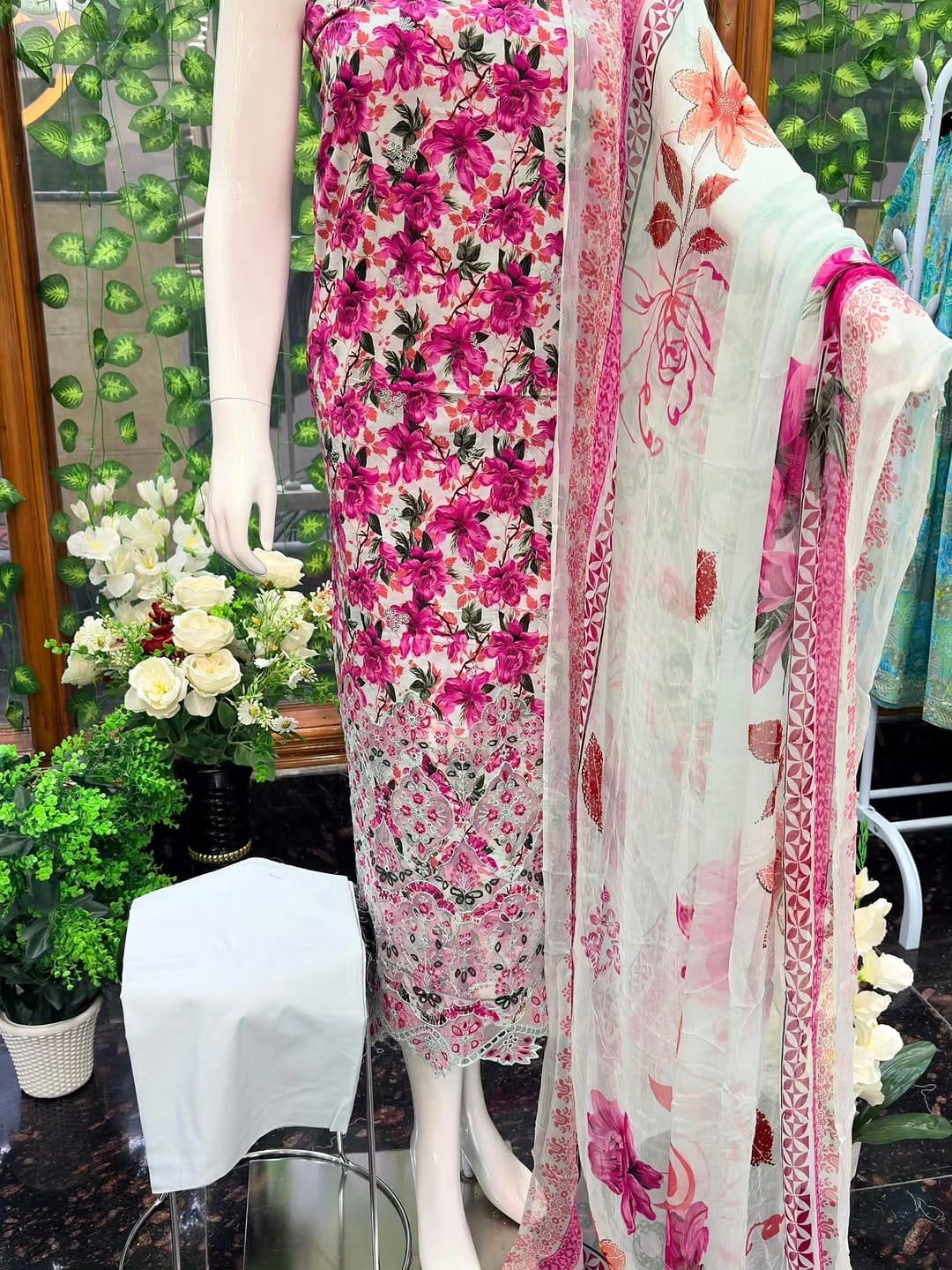 Post 6 by zain collection       Umar ADEEL on Instagram (carousel)