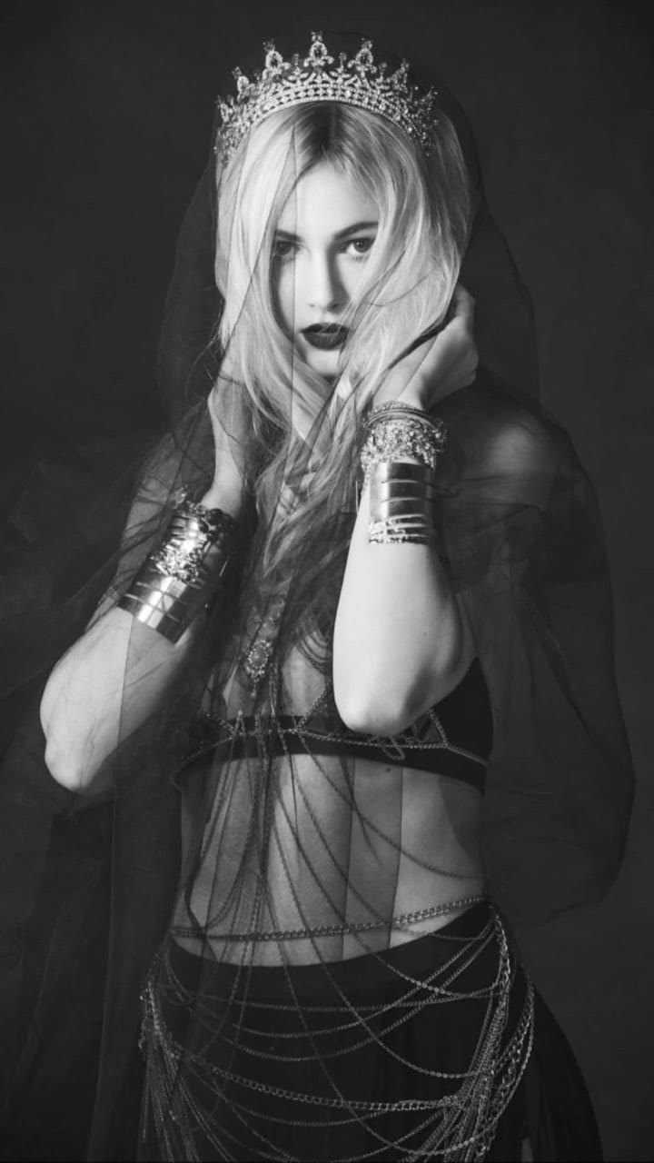 Post 9 by Elle Heavin on Instagram (video)