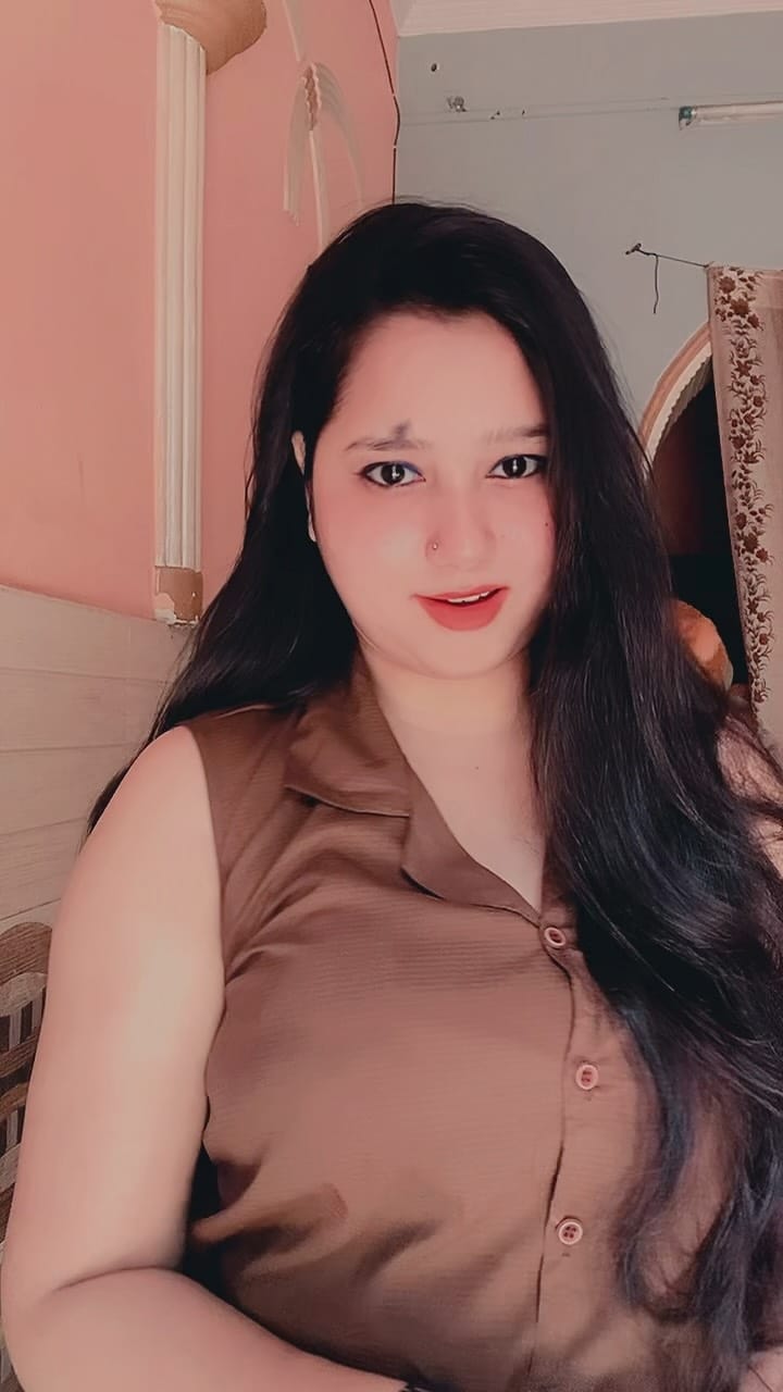 Post 2 by Payal on Instagram (video)