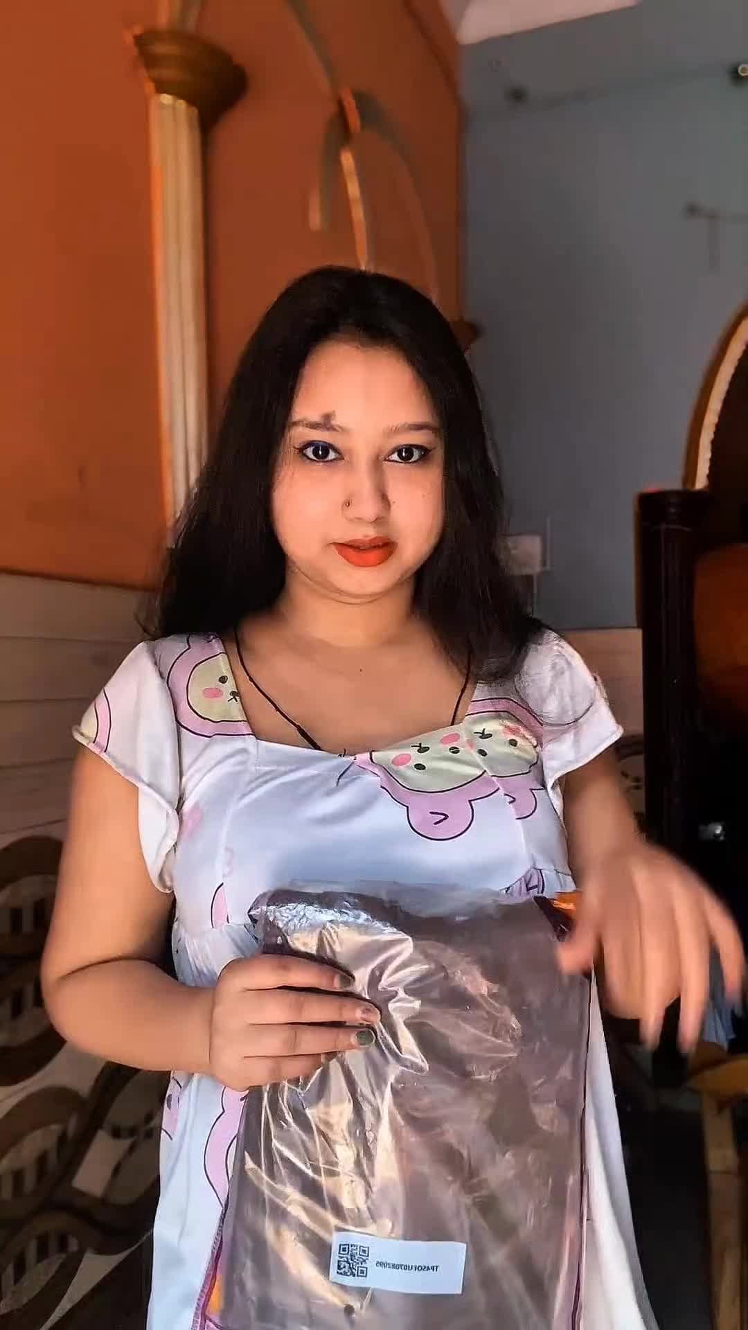 Post 7 by Payal on Instagram (video)