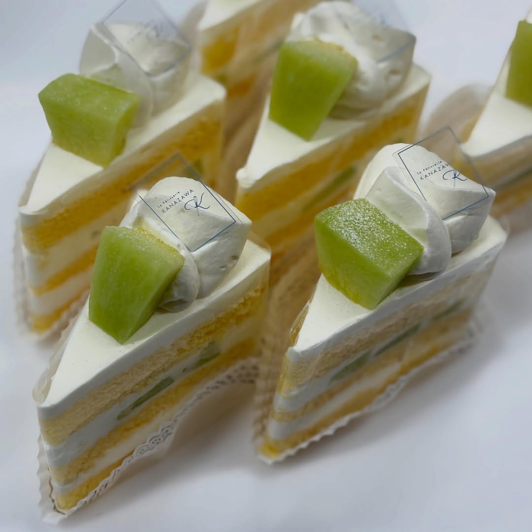 Post 9 by La pâtisserie KANAZAWA/ラパティスリーカナザワ/山形/ケーキ on Instagram (carousel)