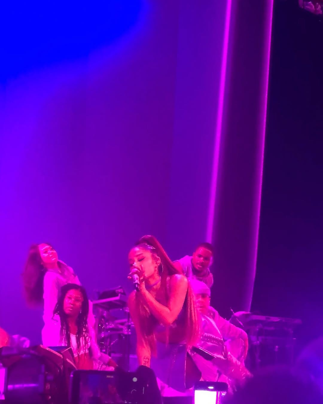 Post 4 by bea ❀ rarefromtour on Instagram (image)