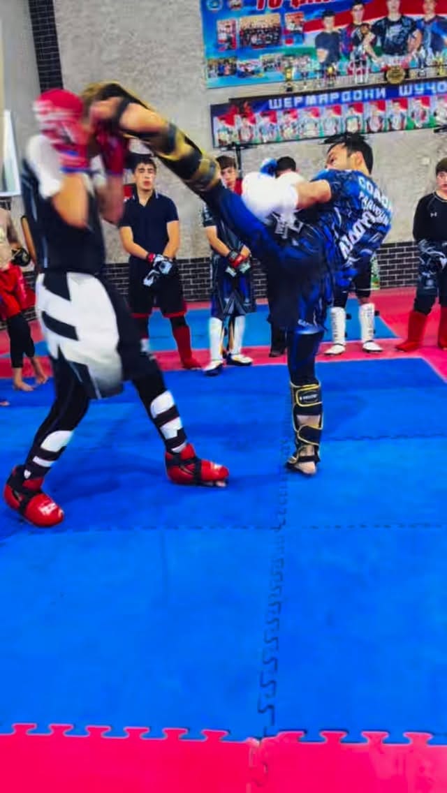 Post 4 by FaRiDuN COACH on Instagram (video)